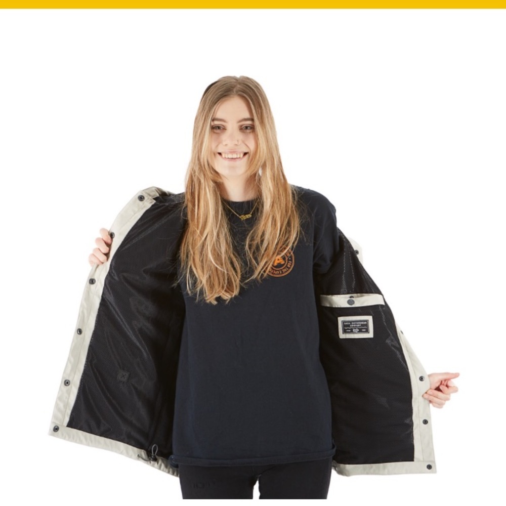 Saga Crew Jacket - Picture 9 of 10